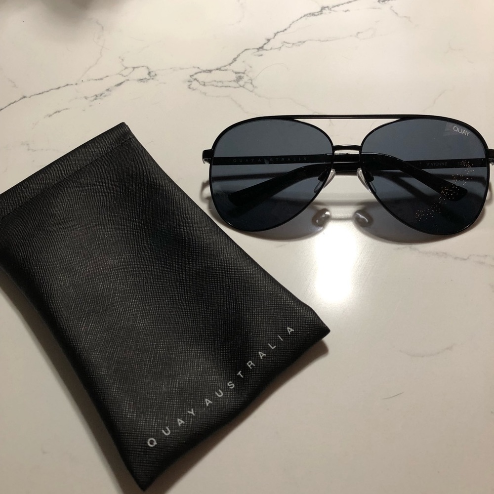 Quay Australia Vivienne Aviators
